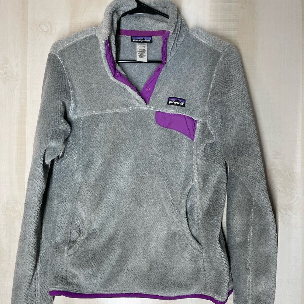 Patagonia gray‎ fleece pullover purple trim, size small - Picture 9 of 11